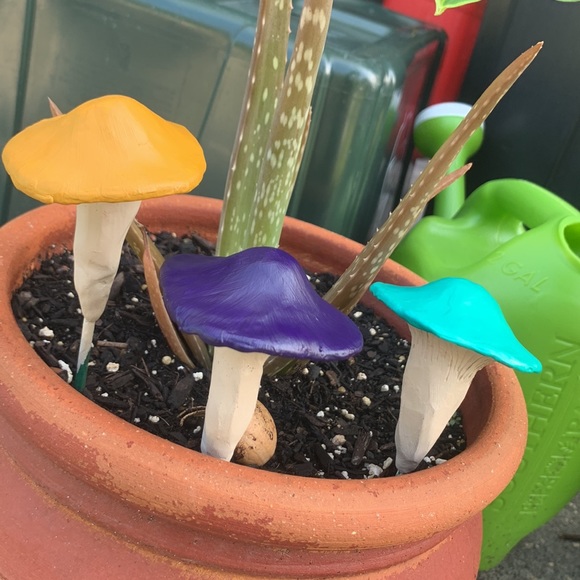 Hand Crafted Other - Set of 3 MUSHROOM 🍄 GARDEN FLOWER PLANT POT STAKES